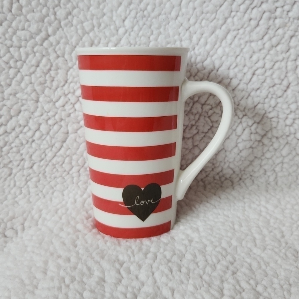 Starbucks tall Valentines love heart 2017 striped coffee mug
